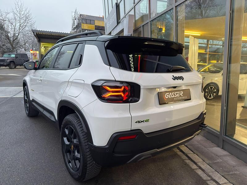 Neu Jeep Avenger North 145 PS (106 kW) 2025 SUV