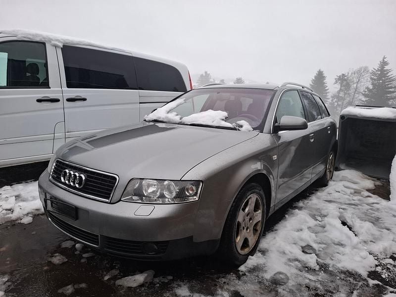 Gebraucht 2004 Audi A4 Kombi | CHF 1’200 (Superpreis) - Bild 1/4