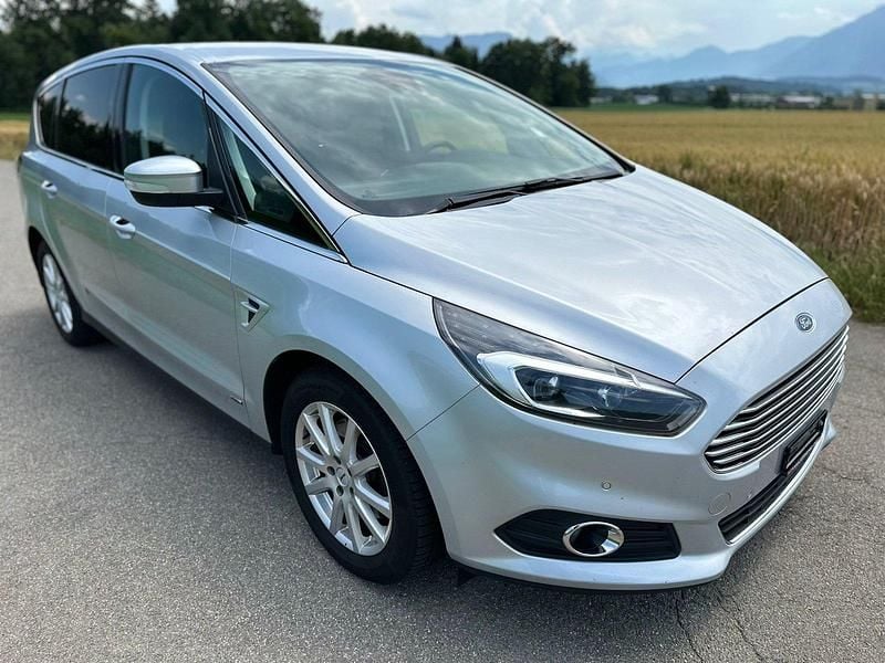 Gebraucht Ford S-MAX Titanium 180 PS (132 kW) 2017 Van / Kleinbus