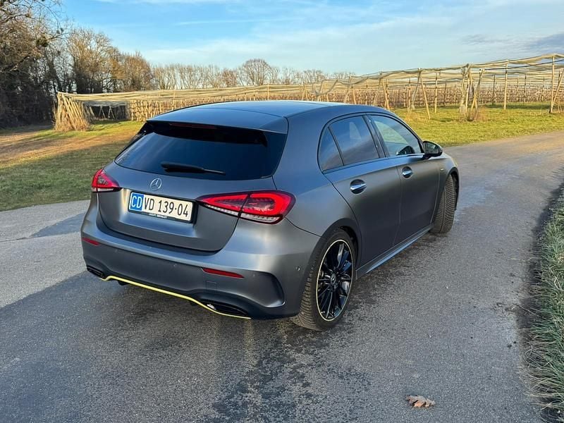 Gebraucht Mercedes A250 AMG line 224 PS (164 kW) 2019