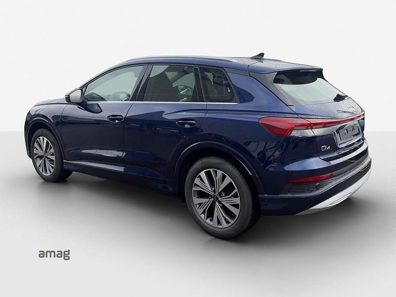 Neu Audi Q4 e-tron Attraction 210 kW (286 PS) 2026 Navarrablau metallic SUV