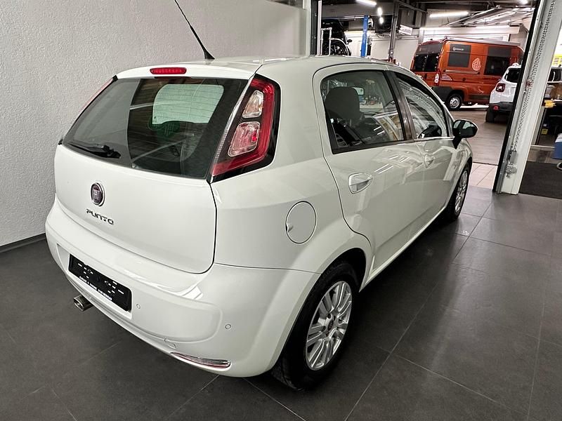 Gebraucht Fiat Punto Lounge 85 PS (62 kW) 2014 Kleinwagen
