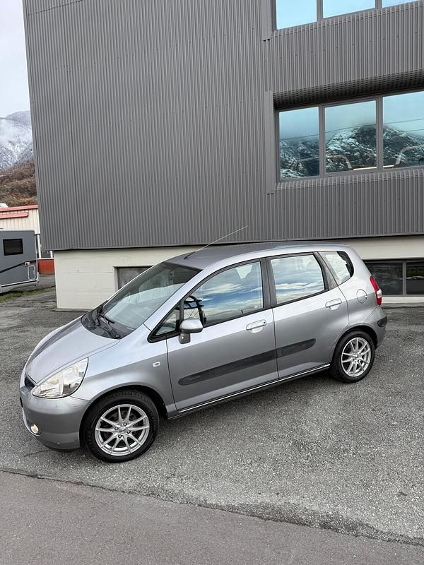 Gebraucht 2004 Honda Jazz ES Kleinwagen | CHF 3’900 (Teuer) - Bild 1/4