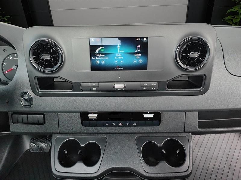 Gebraucht Mercedes Sprinter 170 PS (125 kW) 2024 Weiss Van