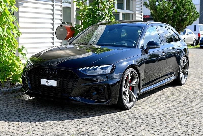 Gebraucht Audi RS4 Ambiente 450 PS (330 kW) 2022 Kombi