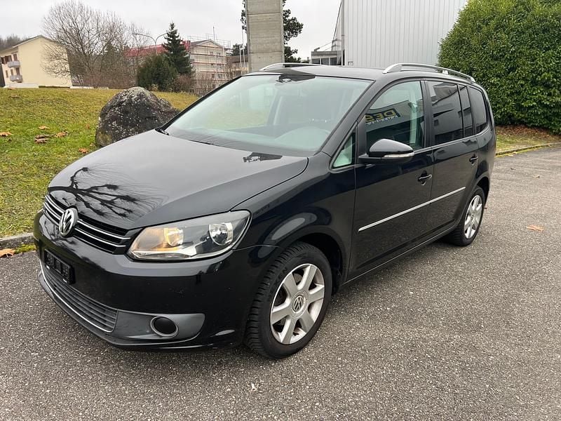 Gebraucht 2010 VW Touran Comfortline Van / Kleinbus | CHF 8’900 (Etwas zu teuer) - Bild 1/4