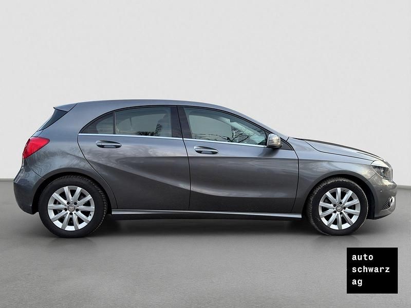 Gebraucht Mercedes A200 Style 156 PS (114 kW) 2014 Limousine