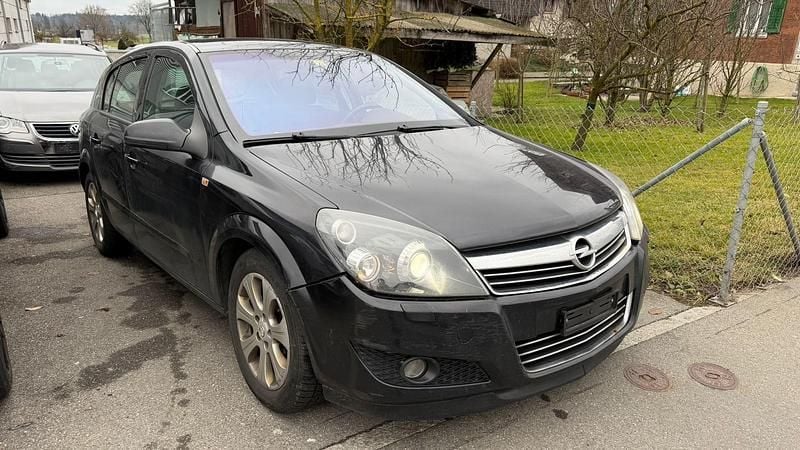 Gebraucht Opel Astra Enjoy 140 PS (102 kW) 2008