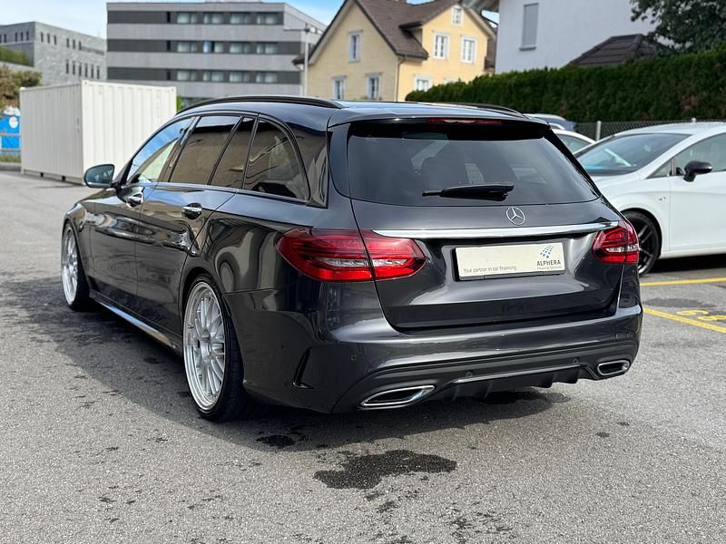 Gebraucht Mercedes C220 AMG line 194 PS (142 kW) 2020