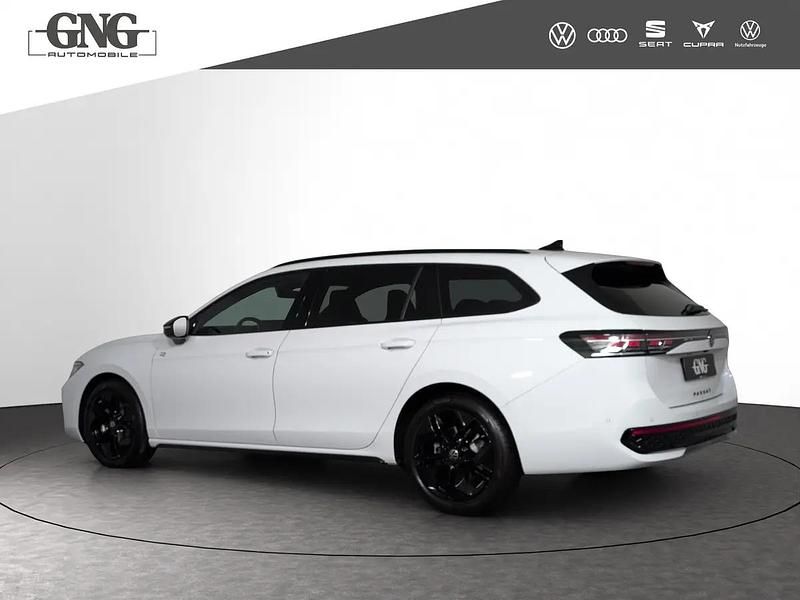 Neu VW Passat R-line 193 PS (141 kW) 2026 Weiss Kombi