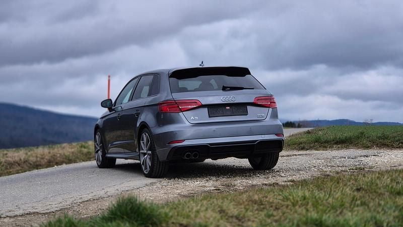 Gebraucht Audi A3 Sport 190 PS (139 kW) 2018 Limousine