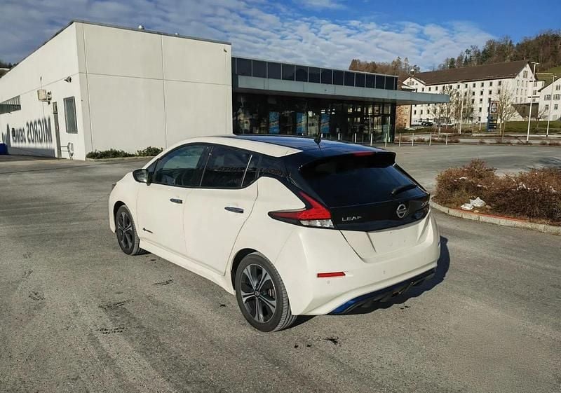 Gebraucht Nissan Leaf Tekna 110 kW (150 PS) 2019 Kleinwagen
