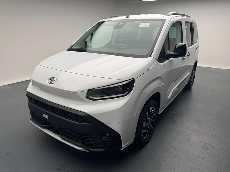 Neu Toyota Proace Verso City 130 PS (95 kW) 2025 Weiss Kombi