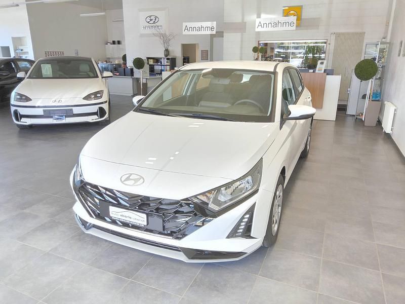 Neu Hyundai i20 101 PS (74 kW) 2025 Weiss Limousine