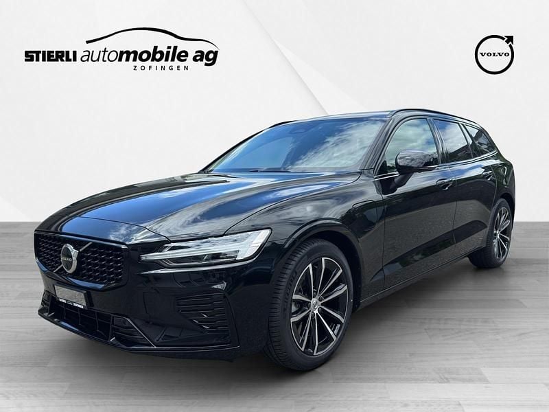 Schwarz Neu 2025 Volvo V60 Plus Kombi | CHF 74’540 (Etwas zu teuer) - Bild 1/4