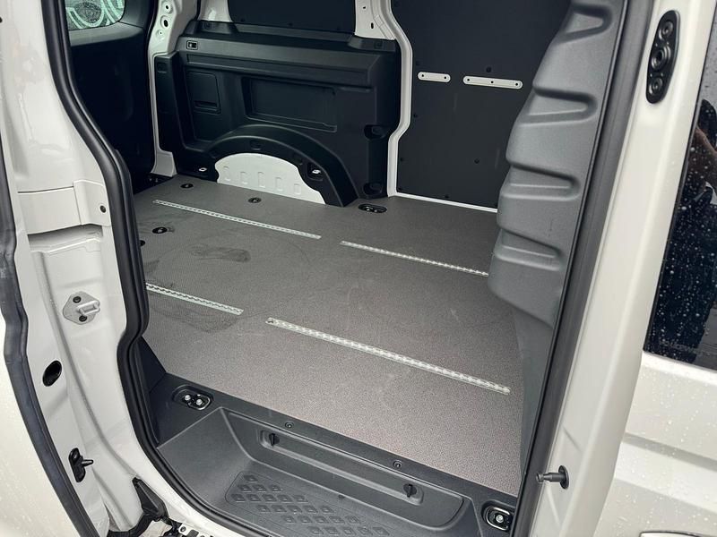 Gebraucht VW ID. Buzz Pure 125 kW (170 PS) 2025 Van / Kleinbus