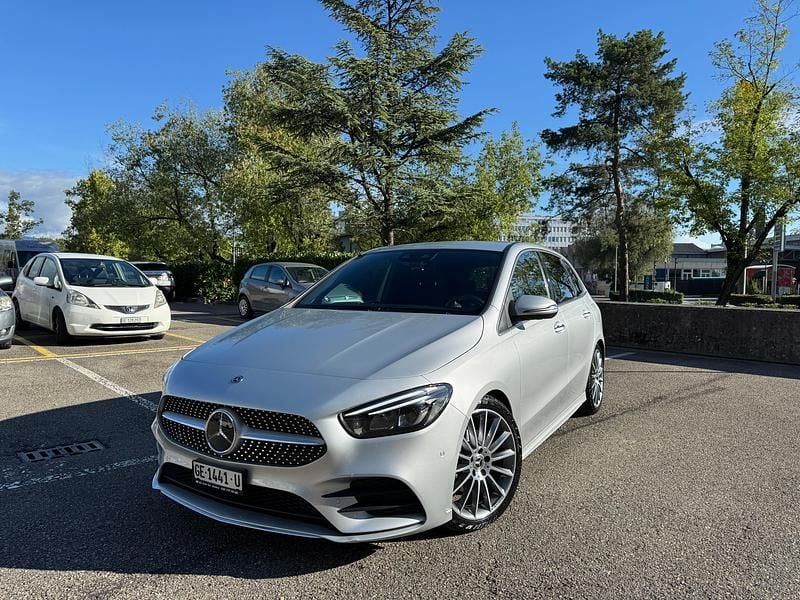 Gebraucht Mercedes B200 AMG line 163 PS (119 kW) 2019 Van / Kleinbus