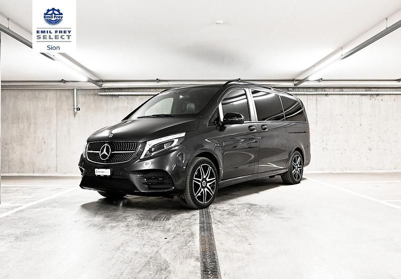 Grau Gebraucht 2021 Mercedes V300 Van / Kleinbus | CHF 59’900 (Superpreis) - Bild 1/4