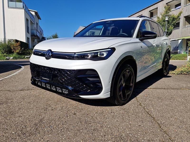 Gebraucht VW Tiguan R-line 193 PS (141 kW) 2024 Weiss SUV