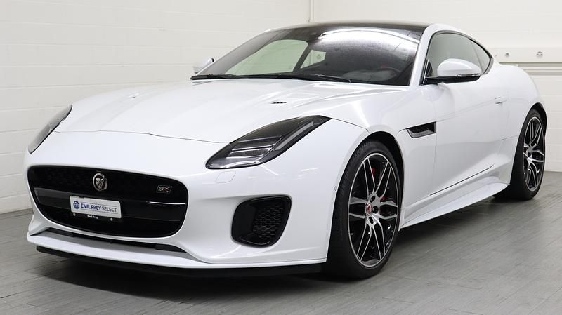 Weiss Gebraucht 2020 Jaguar F-Type Chequered Flag Coupé | CHF 54’620 (Etwas zu teuer) - Bild 1/4