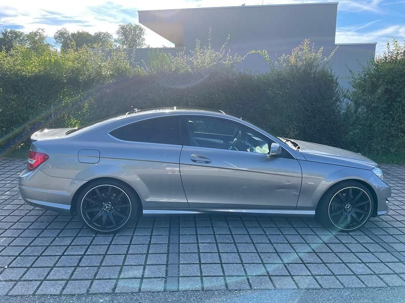 Gebraucht Mercedes C180 156 PS (114 kW) 2012 Coupé