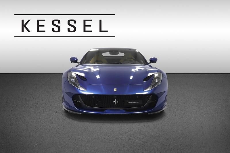 Gebraucht Ferrari 812 796 PS (585 kW) 2020 Blau Coupé
