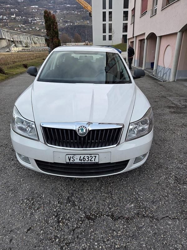 Gebraucht Skoda Octavia Ambiente 122 PS (89 kW) 2011 Kombi