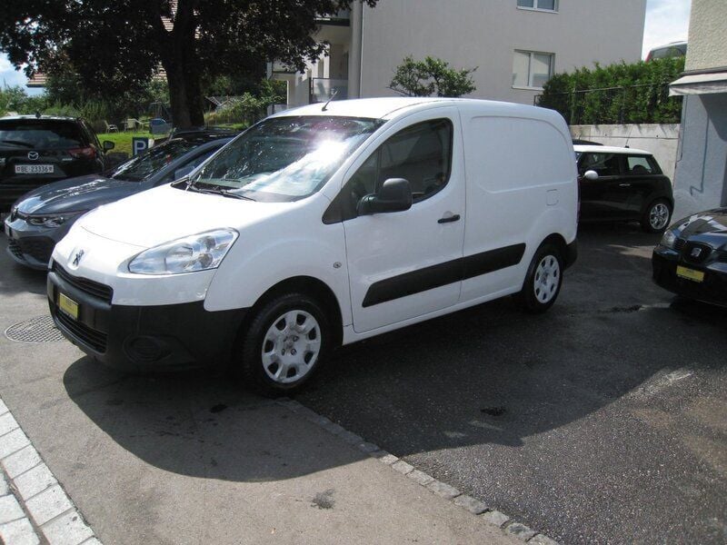 Gebraucht 2013 Peugeot Partner Van / Kleinbus | CHF 2’500 (Superpreis) - Bild 1/4