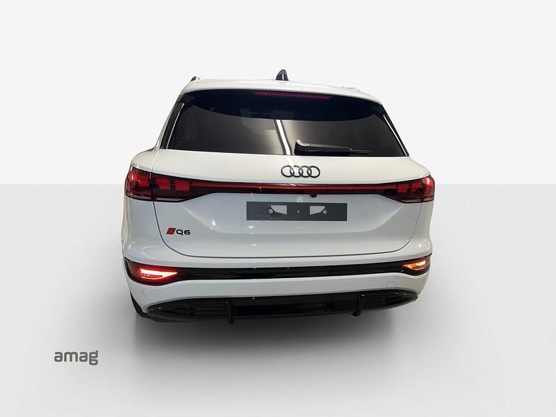 Gebraucht Audi Q6 e-tron Ambiente 285 kW (388 PS) 2025 Blanc glacier métallisé SUV