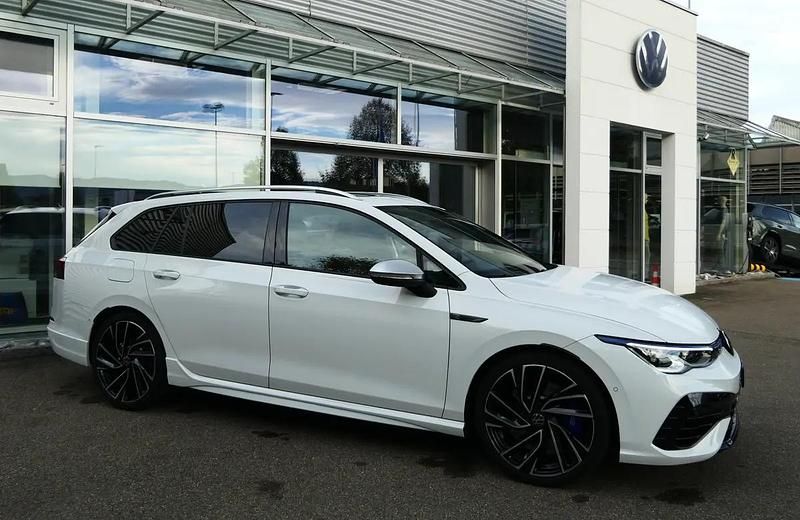 Gebraucht VW Golf VIII R 320 PS (235 kW) 2025 Weiss Kombi