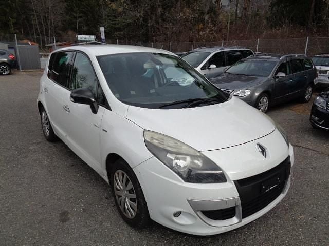 Gebraucht 2011 Renault Scénic III Expression Van / Kleinbus | CHF 2’200 (Etwas zu teuer) - Bild 1/4