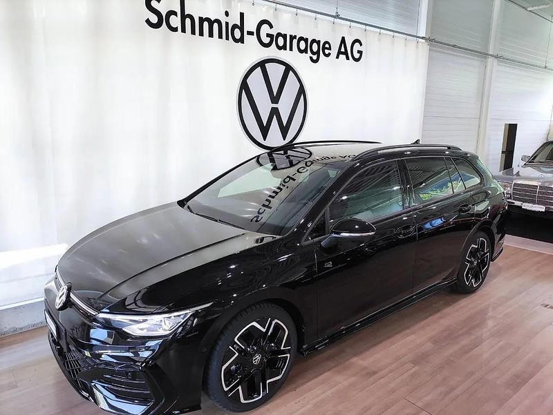 Schwarz Neu 2025 VW Golf VIII R-line Kombi | CHF 39’800 (Superpreis) - Bild 1/4