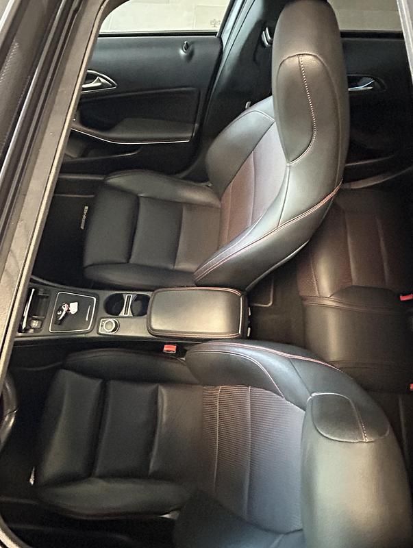 Gebraucht Mercedes A250 AMG line 211 PS (155 kW) 2016 Anthrazit Limousine