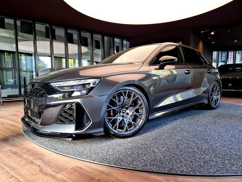 Neu 2025 Audi RS3 Sportback Kleinwagen | CHF 77’777 (Guter Preis) - Bild 1/4