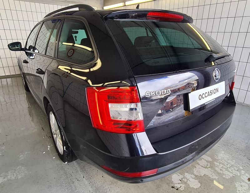 Gebraucht Skoda Octavia Ambition 184 PS (135 kW) 2020 Kombi