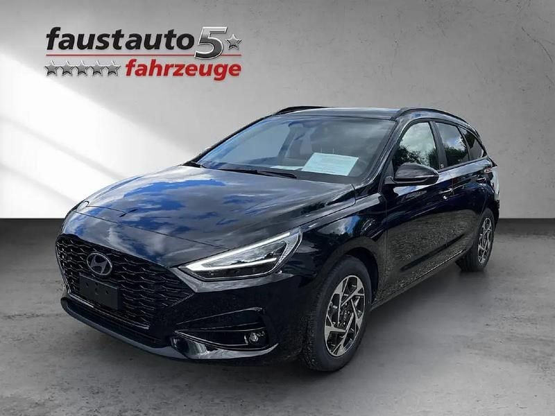 Schwarz Neu 2025 Hyundai i30 Kombi | CHF 30’940 (Fairer Preis) - Bild 1/4