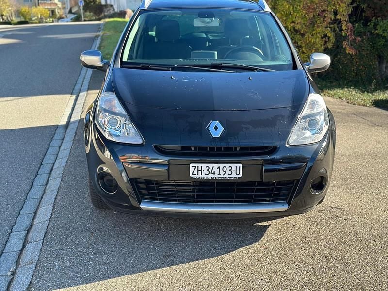 Gebraucht Renault Clio II Night&Day 101 PS (74 kW) 2011