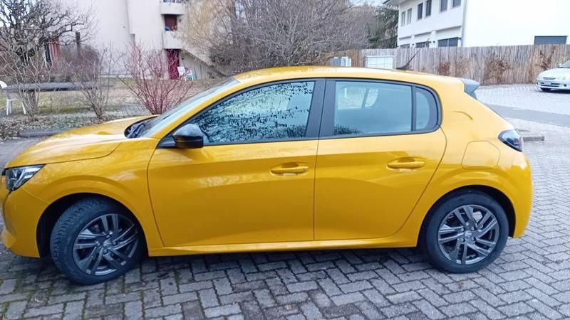 Gebraucht Peugeot 208 Active 100 PS (73 kW) 2022 Kleinwagen