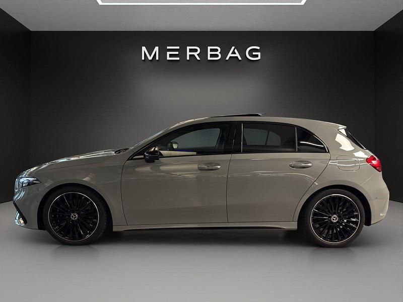 Neu Mercedes A250 AMG line 224 PS (164 kW) 2025 Grau Limousine