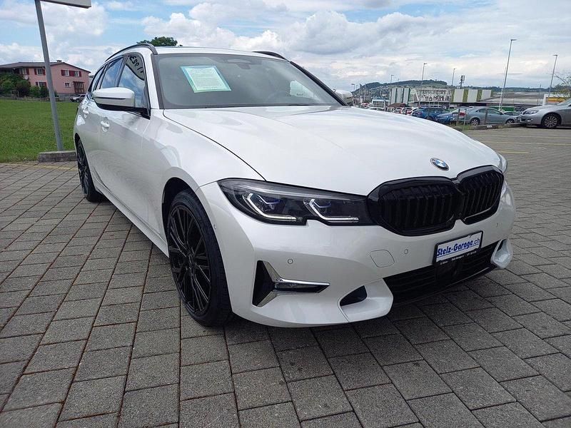 Gebraucht BMW 330 Luxury Line 296 PS (217 kW) 2021 Weiss Kombi