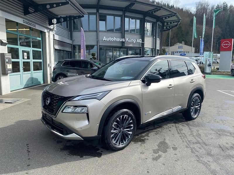 Beige Neu 2025 Nissan X-Trail Tekna SUV | CHF 47’350 (Etwas zu teuer) - Bild 1/4