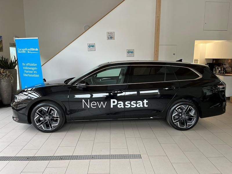 Gebraucht VW Passat Elegance 150 PS (110 kW) 2024 Kombi