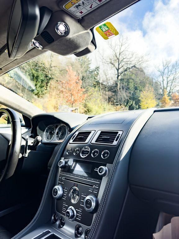 Gebraucht Aston Martin DB9 517 PS (380 kW) 2012 Coupé