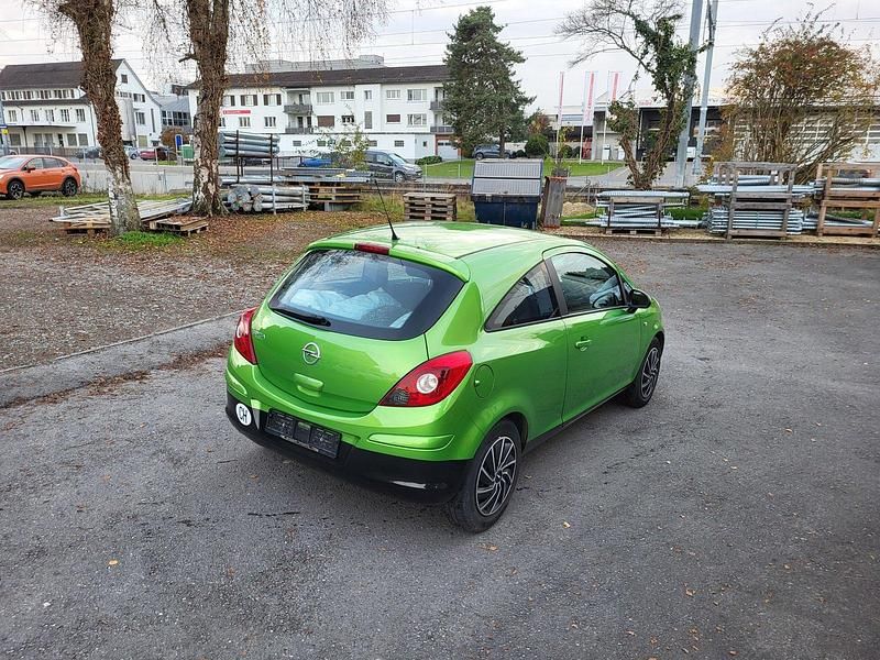 Gebraucht Opel Corsa Edition 85 PS (62 kW) 2013 Kleinwagen