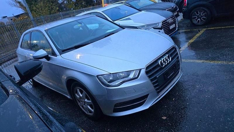 Gebraucht Audi A3 Attraction 122 PS (89 kW) 2013 Limousine