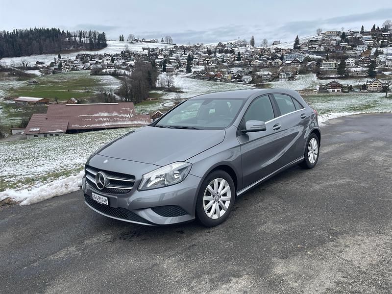 Gebraucht Mercedes A180 122 PS (89 kW) 2013