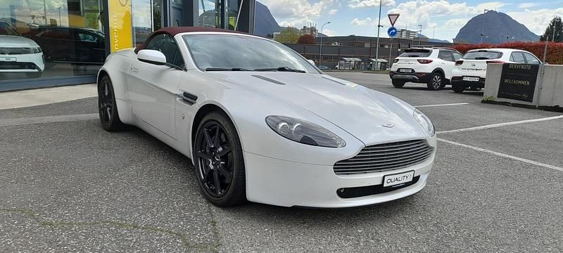 Gebraucht Aston Martin V8 Vantage 385 PS (283 kW) 2008 Weiss Coupé
