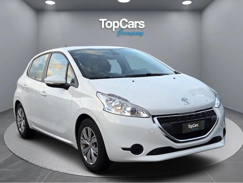 Gebraucht Peugeot 208 Active 82 PS (60 kW) 2015 Kleinwagen
