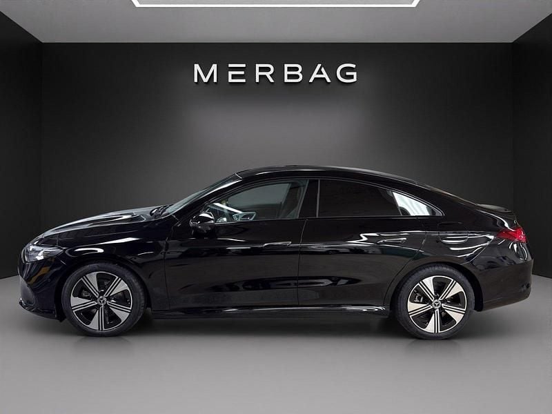 Neu Mercedes CLA200 163 PS (119 kW) 2025 Schwarz Limousine