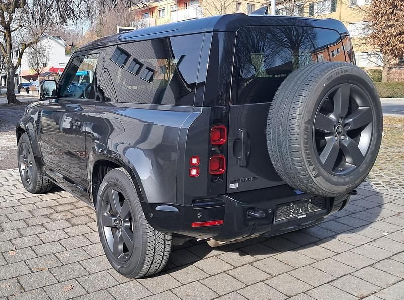 Gebraucht Land Rover Defender SE 249 PS (183 kW) 2023 SUV